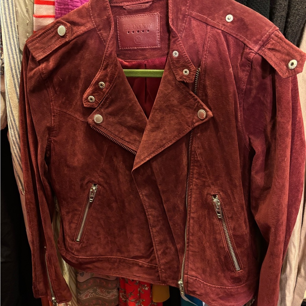 Maroon suede jacket - Picture 2 of 2